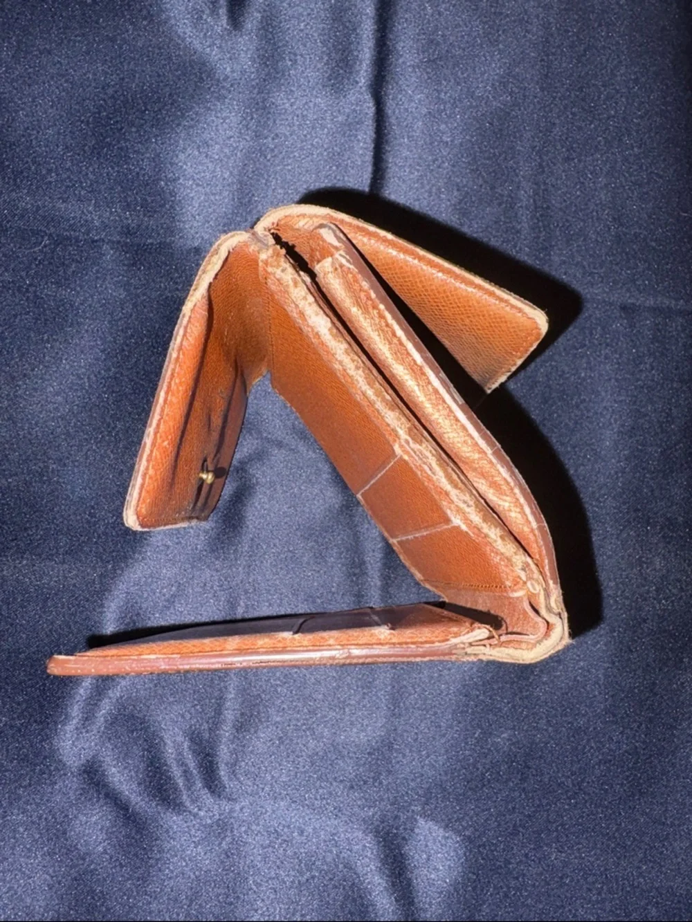 👛 Louis Vuitton Brown Monogram Elise Compact Wallet - Picture 12 of 15